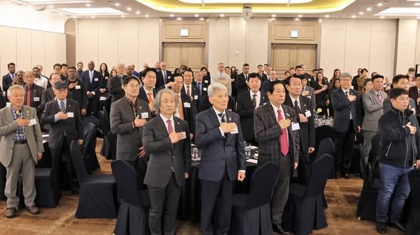 Ceremonia de investidura del Gran Maestro Dragon Kim como 8° Presidente de Moo Duk Kwan